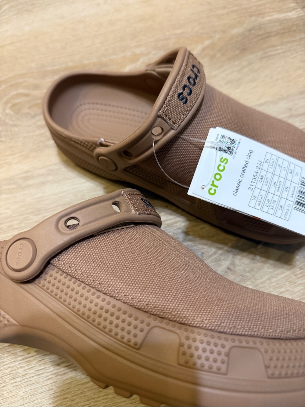 NWT Crocs Classic Crafted Clog Milk Chocolate Women's 7 Men's 5 - Picture 4 of 5